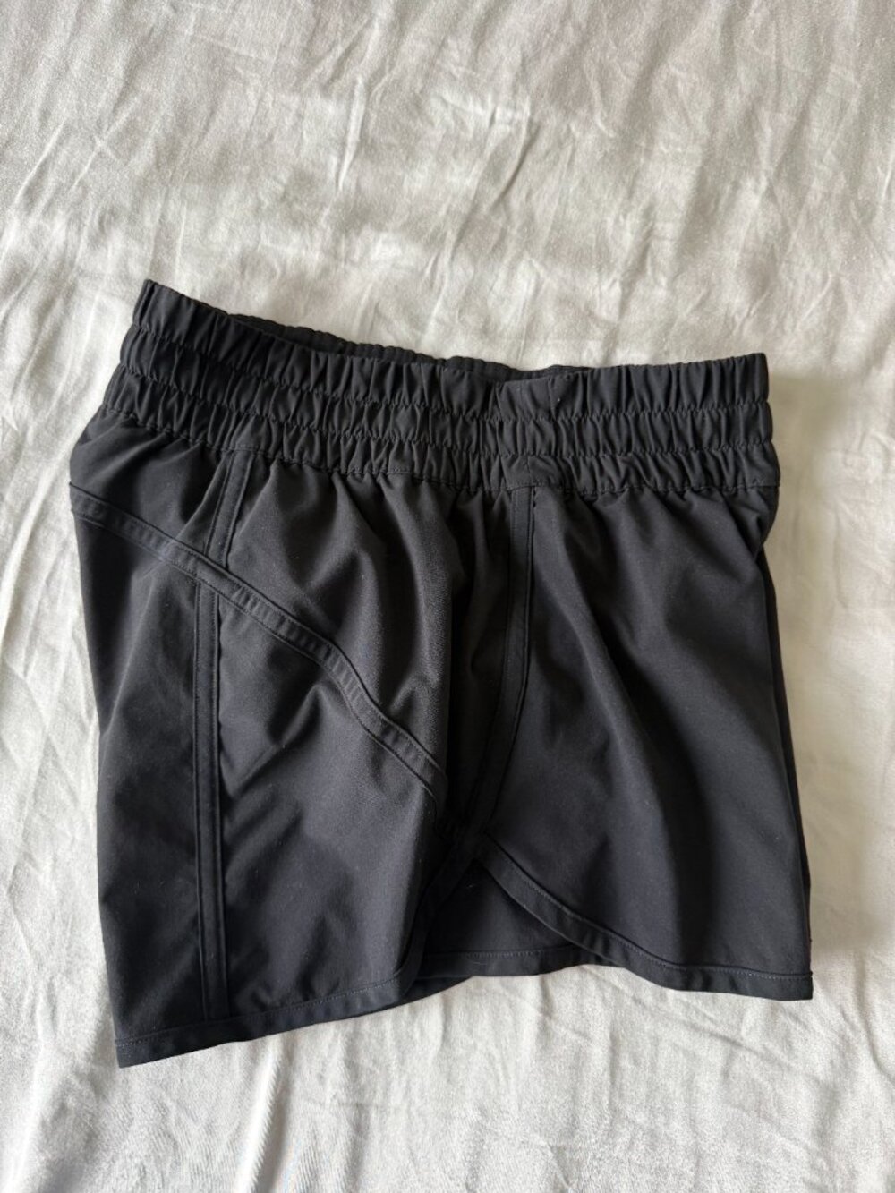 Lululemon Speed Up Short 2.5" Low Rise Size 6 - Picture 5 of 12